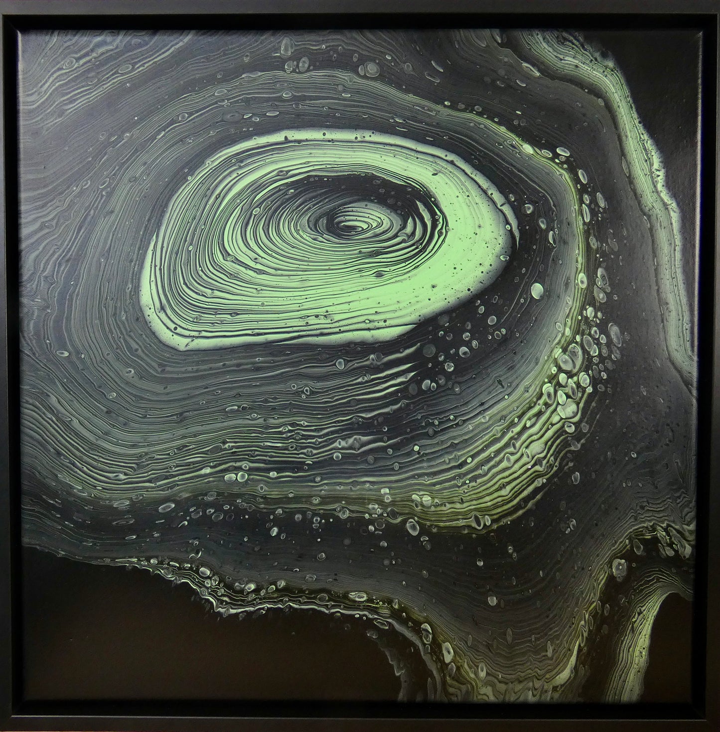 GREEN EDDY (Etsy)